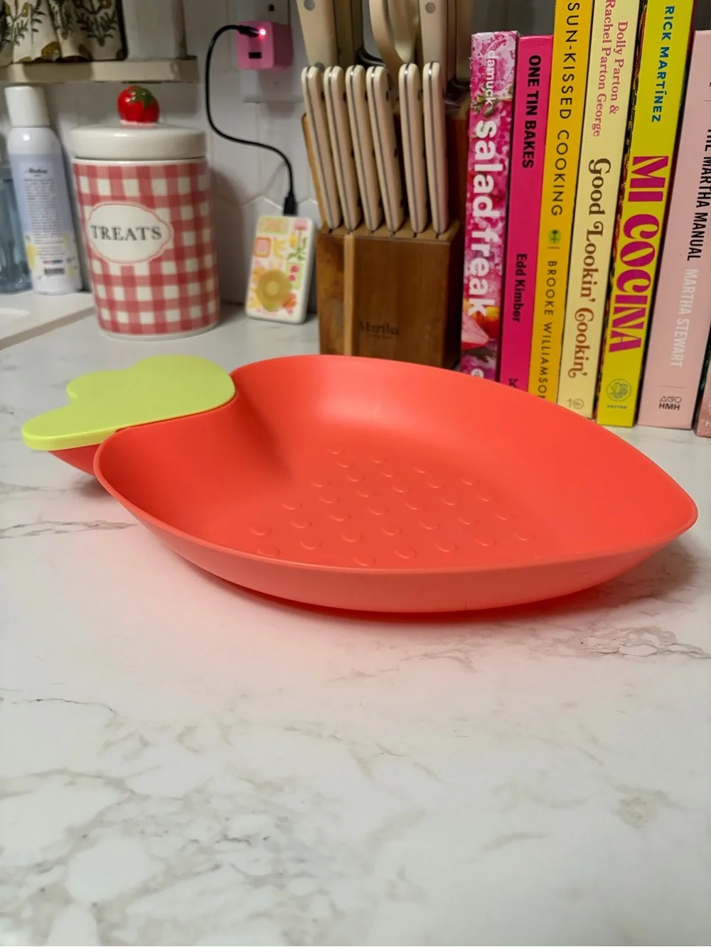 Strawberry-Shaped Serving Bowl in Coral with Lime Leaf Accent